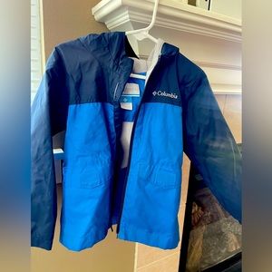 Columbia rain jacket size 4t